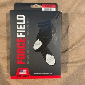 Force field insert to prevent creases in your shoes